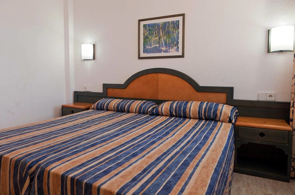 Apartamentos Blue Star (Adults Only) Sant Antoni de Portmany Esterno foto