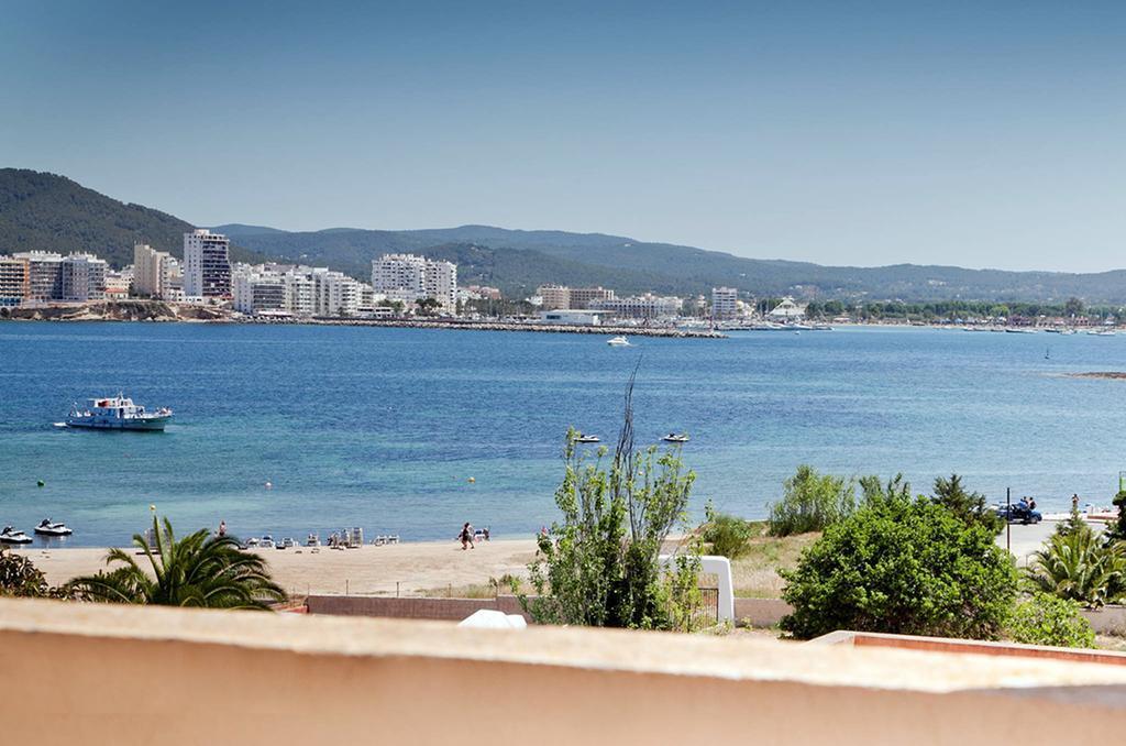 Apartamentos Blue Star (Adults Only) Sant Antoni de Portmany Esterno foto
