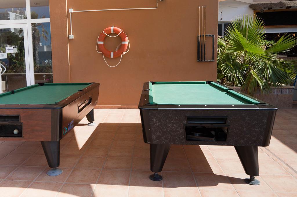Apartamentos Blue Star (Adults Only) Sant Antoni de Portmany Esterno foto