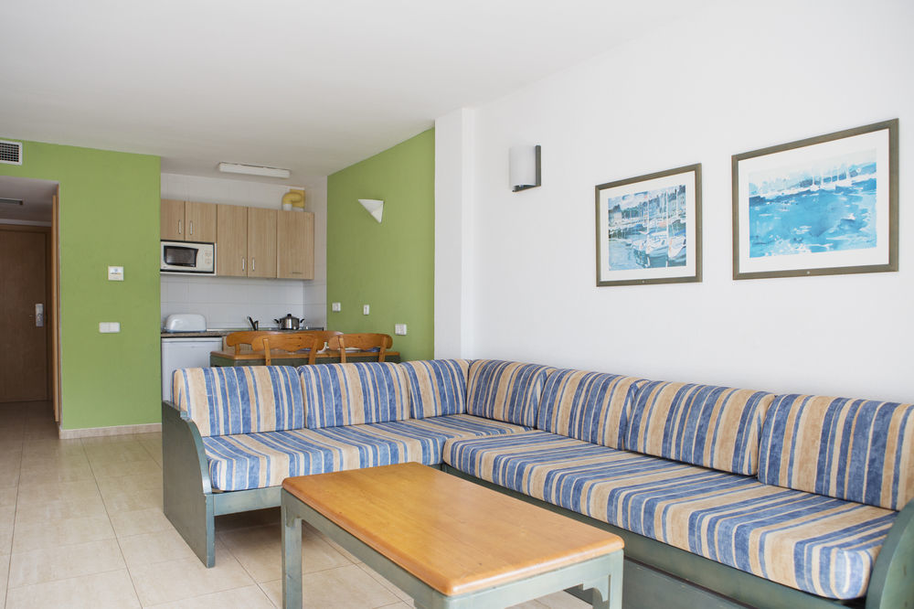 Apartamentos Blue Star (Adults Only) Sant Antoni de Portmany Esterno foto