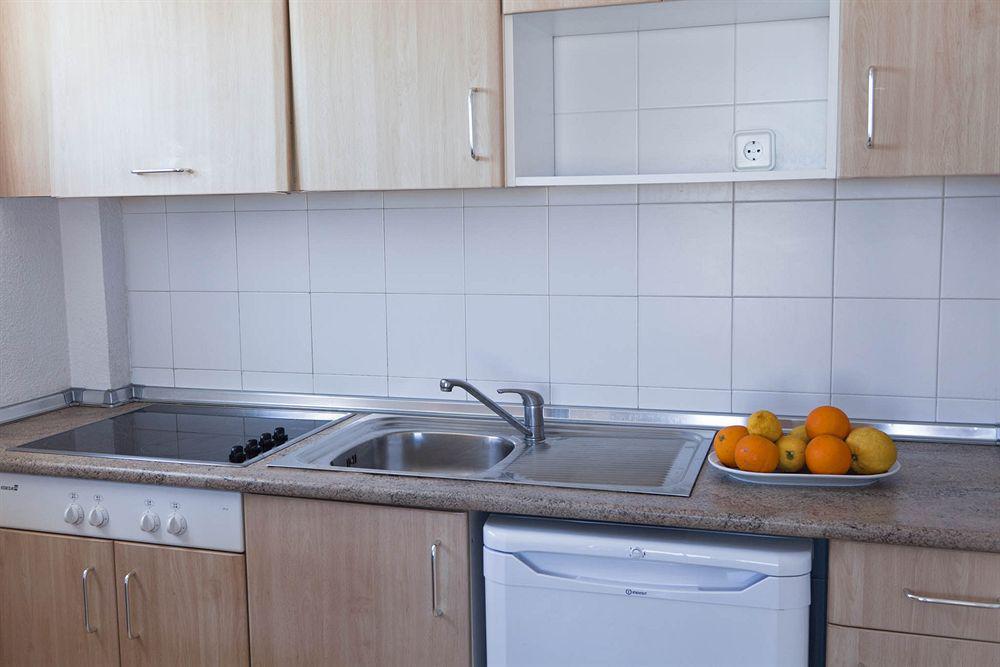 Apartamentos Blue Star (Adults Only) Sant Antoni de Portmany Esterno foto